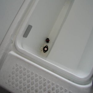 Fish_Box_Drain_1_7_06_002.jpg