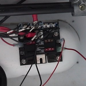 Original_fuse_block.JPG