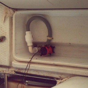 fish_box_pump_006.jpg