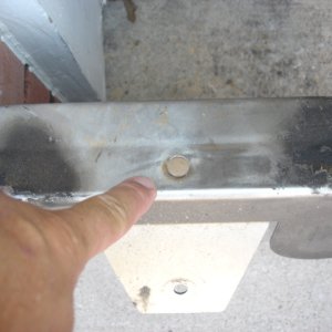 Top_view_old_transom_plate_bolt_head_was_broke_off.JPG