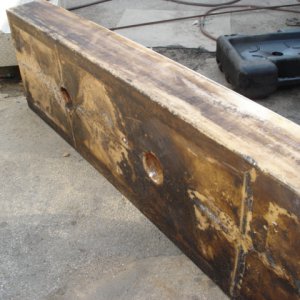 85_Bottom_Side_Gallon_Tank_Removed.JPG