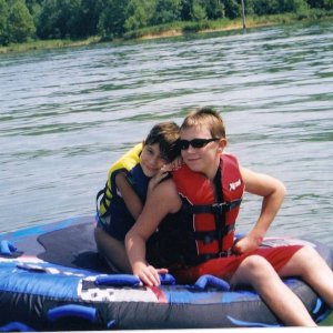 kids_tubin.jpg
