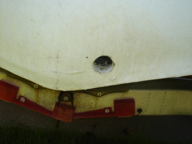 1_inch_hole_drill_for_Transom_Hull_Drain.jpg
