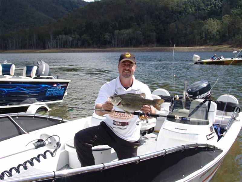 Aust_Bass_Fishing_01.jpg