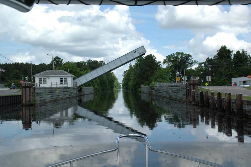 DSC_0261_dismal_swamp_canal.JPG