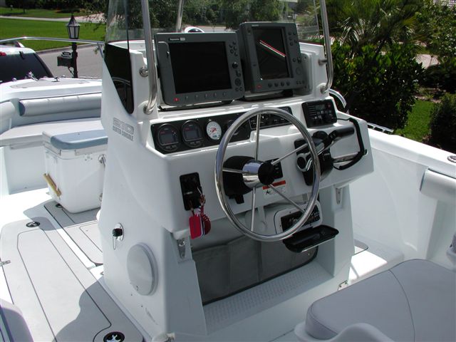 Side_view_of_Electronics_Instalation_5_27_05.jpg